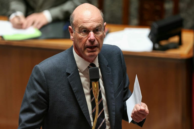 Le ministre français de l'Economie, Eric Lombard, lors d'une séance de questions au gouvernement à l'Assemblée nationale, à Paris, le 3 juin 2025