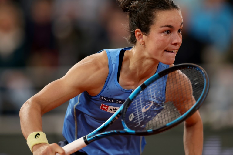 La Française Lois Boisson en quarts de finale de Roland-Garros contre la Russe Mirra Andreeva le 4 juin 2025 à Paris