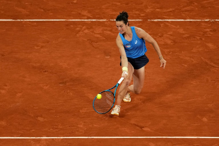 La Française Lois Boisson en quarts de finale de Roland-Garros contre la Russe Mirra Andreeva le 4 juin 2025 à Paris