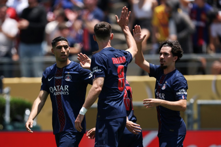 Les joueurs du PSG célèbrent l'ouverture du score contre l'Atletico Madrid signée Fabian Ruiz en Coupe du monde des clubs, le 15 juin 2025 au Rose Bowl de Pasadena