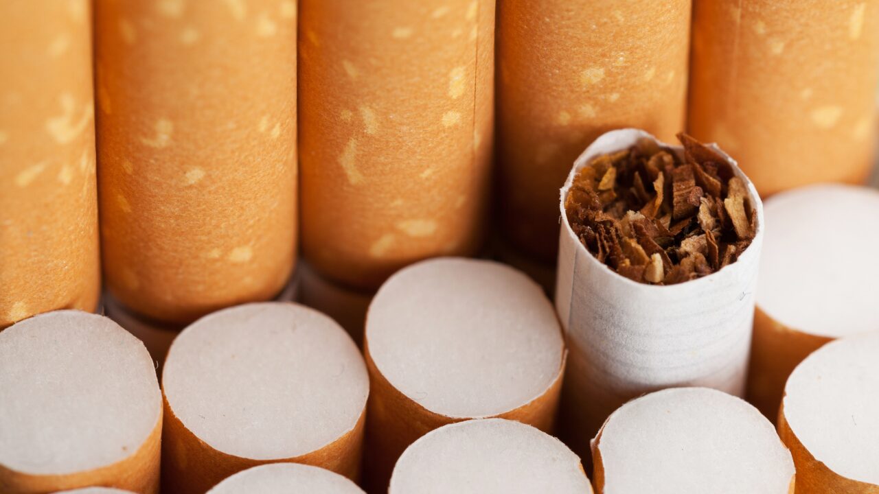Zoom sur un paquet de cigarettes