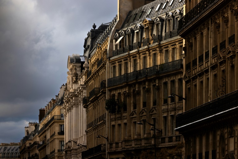 Des immeubles haussmaniens à Paris, le 12 février 2024