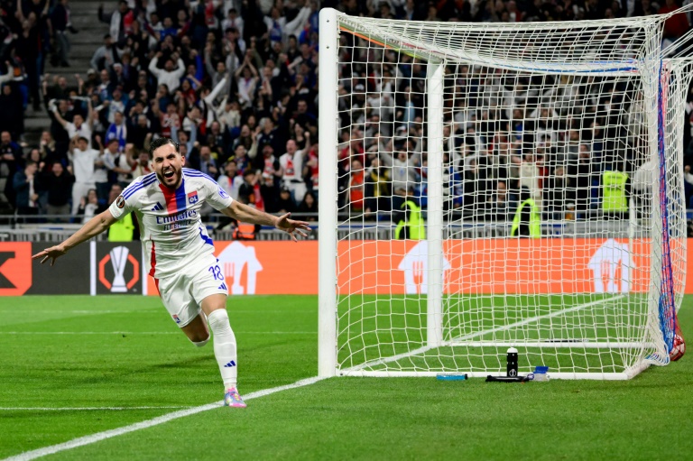 Rayan Cherki, auteur du 2e but des Lyonnais contre Manchester United en Ligue Europa, le 10 avril 2025 au Groupama stadium