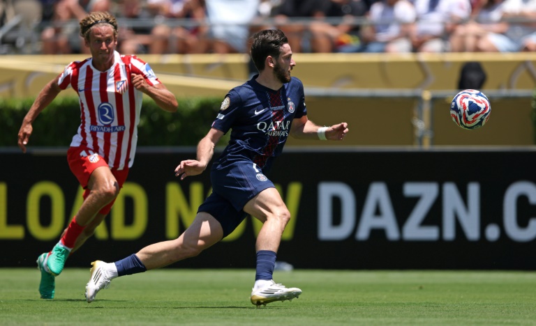 Kvicha Kvaratskhelia double passeur pour Paris contre l'Atletico Madrid au Rose Bowl, le 15 juin 2025