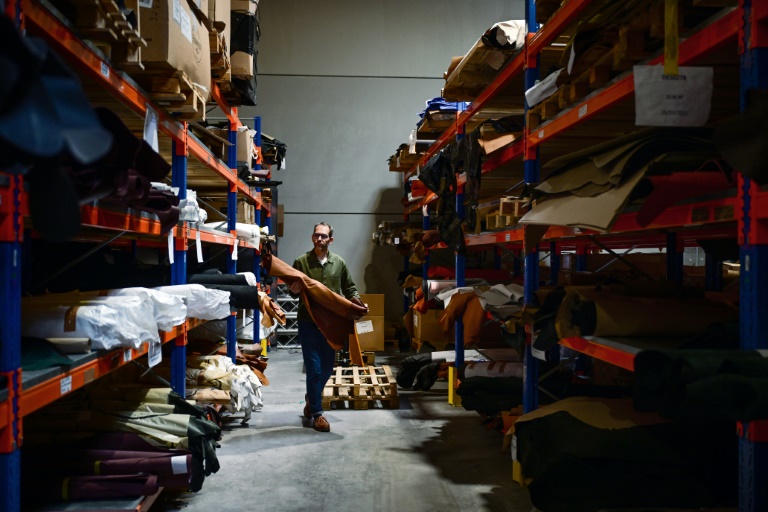Pierre Colin, directeur du marketing de Paraboot, dans l'usine de Saint-Jean-de-Moirans (Isère), le 27 mai 2025