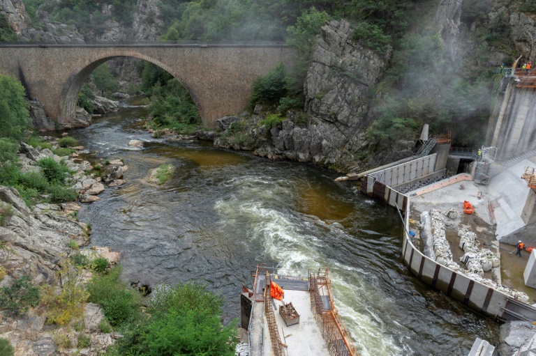 Le barrage hydroélectrique de Poutès (Haute-Loire), en août 2021