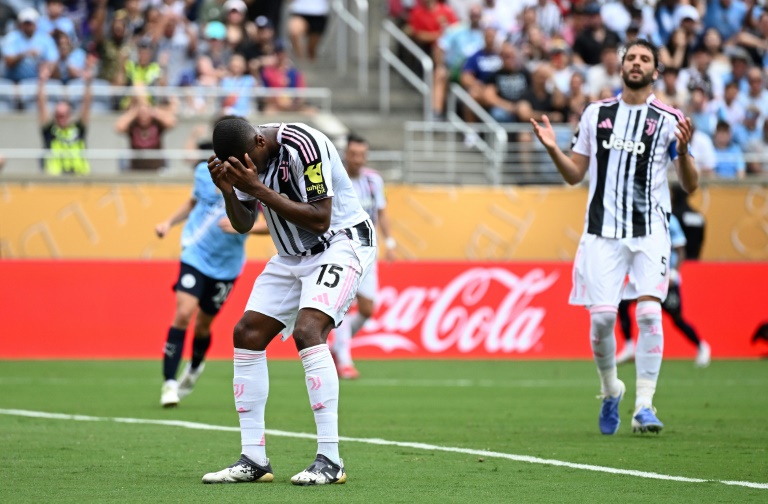 Le défenseur français de la Juventus Turin Pierre Kalulu après son contre-son-camp face à Manchester City en phase de groupes du Mondial des clubs à Orlando (Floride) le 26 juin 2025