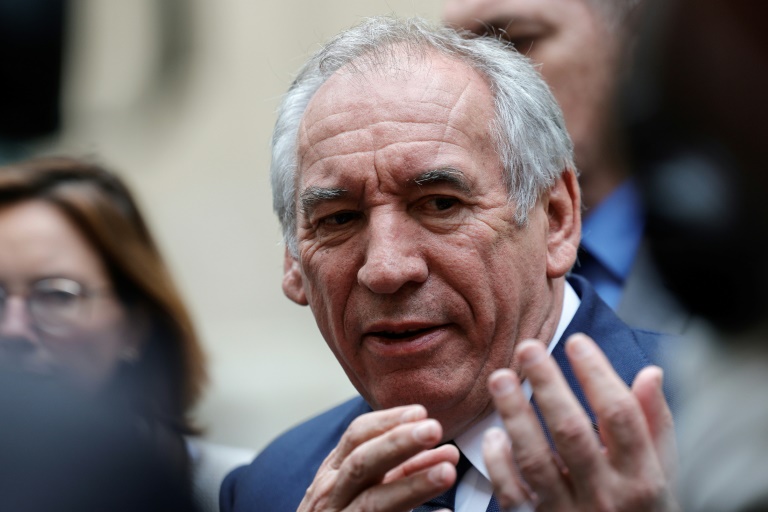 Le Premier ministre François Bayrou après une rencontre avec les représentants des chauffeurs de taxi, le 24 mai 2025 à Paris
