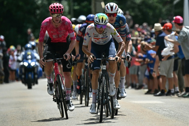 Le Français Jorgan Jegat emmène l'échappée lors de la 20e étape du Tour de France entre Nantua et Pontarlier, le 26 juillet 2025
