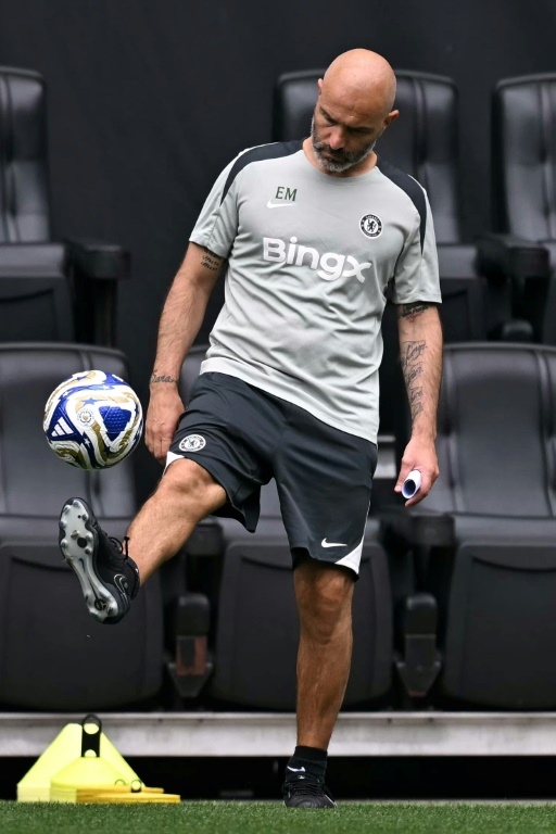 Enzo Maresca, l'entraîneur italien de Chelsea, pendant un entraînement de son équipe le le 11 juillet à East Rutherford dans le New Jersey