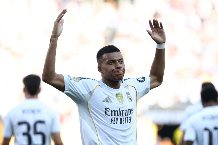 L'attaquant vedette du Real Madrid, le Français Kylian Mbappé, en quart de finale du Mondial des clubs contre le Borussia Dortmund le 5 juillet 2025 à East Rutherford (Etats-Unis)