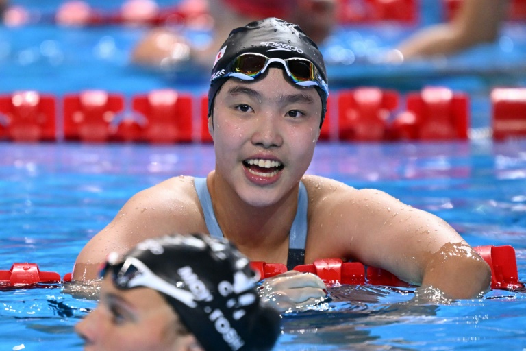 La prodige de la natation chinoise Yu Zidi à l'issue de sa demi-finale du 200 m papillon à Singapour, le 30 juillet 2025