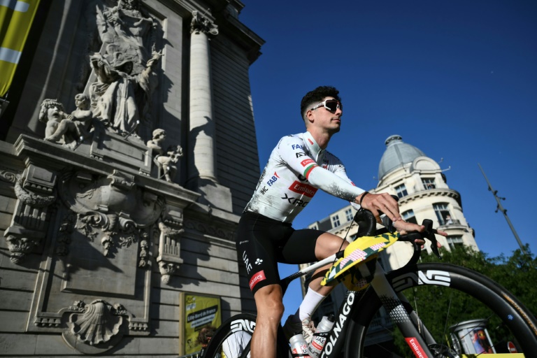 Joao Almeida lors de la présentation des équipes avant le départ du Tour de France, le 3 juillet 2025 à Lille