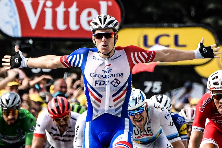 Arnaud Démare vainqueur de la 18e étape du Tour de France au terme d'un sprint massif, le 26 juillet 2018 à Pau