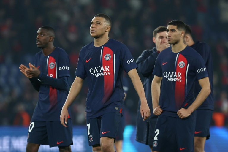 Ousmane Dembélé, Kylian Mbappé et Achraf Hakimi (de gauche à droite) sous le maillot du PSG lors de la demi-finale de Ligue des champions contre le Borussia Dortmund le 7 mai 2024 à Paris