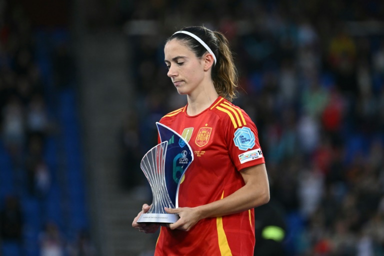 Aitana Bonmati, élue meilleure joueuse de l'Euro, mais battue avec l'Espagne en finale par l'Angleterre, le 27 juillet 2025 à Bâle