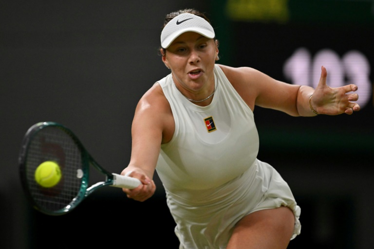 L'Américaine Amanda Anisimova en quarts de finale de Wimbledon le 28 juillet 2025 à Londres