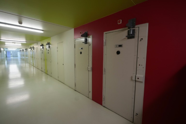 Un couloir de la prison de Vendin-le-Vieil (Pas-de-Calais) le 14 mai 2025