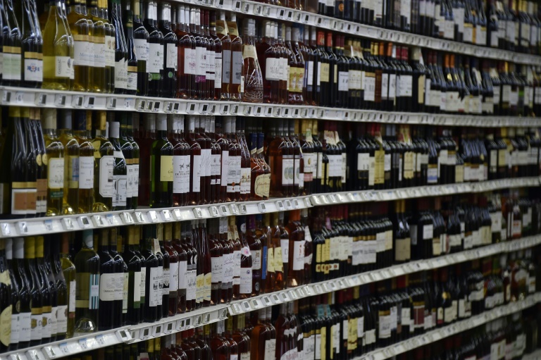 Selon la réglementation de l'étiquetage des vins dans l'Union européenne, le titre affiché sur la bouteille ne doit pas être supérieur ou inférieur de plus de 0.5% au titre déterminé par analyse