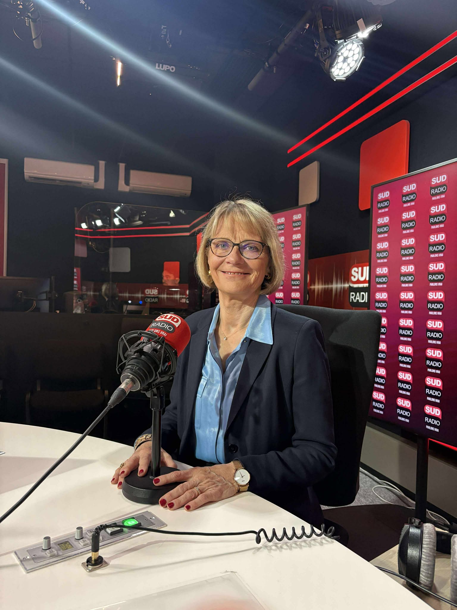 Véronique Louwagie, budget, jours fériés, accord, douane, commerce