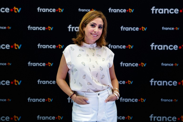 Léa Salamé pose le 8 juillet 2025 à Paris