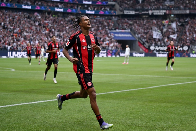 L'attaquant français Jean-Mattéo Bahoya lors de son doublé avec l'Eintracht Francfort contre le Werder Brême en Bundesliga le 23 août 2025 à Francfort (Allemagne)