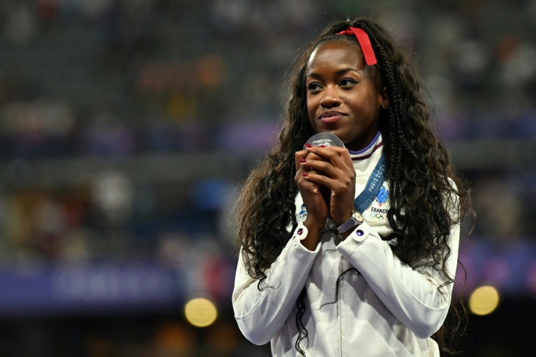 La Française Cyréna Samba-Mayela, médaillée d'argent aux JO de Paris, le 10 août 2024