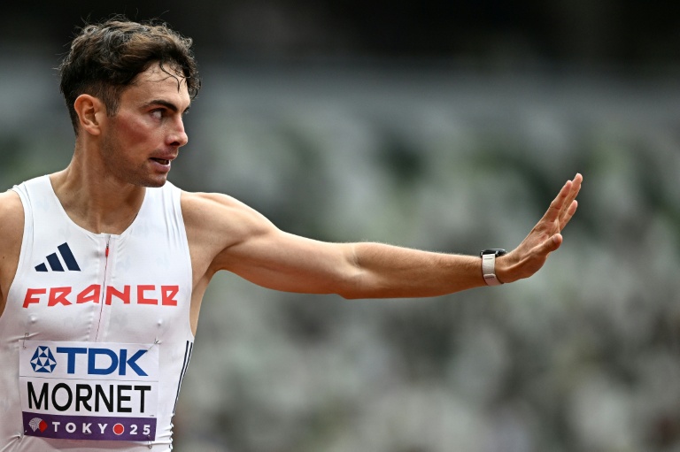 Le Français Romain Mornet après le 1500 m des Mondiaux d'athlétisme de Tokyo, le 14 septembre 2025
