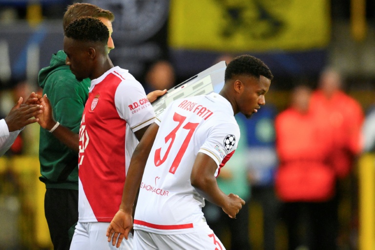 L'attaquant espagnol Ansu Fati (N.31) de l'AS Monaco fait son entrée en jeu face au Club Bruges, au stade Jan Breydel, le 18 septembre à Bruges