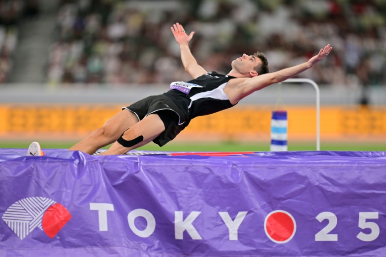 Le Néo-Zélandais Hamish Kerr, vainqueur du concours de la hauteur aux Mondiaux de Tokyo, le 16 septembre 2025