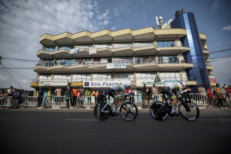 L'équipe australienne championne du monde de relais mixte lors des Mondiaux de cyclisme de Kigali, le 24 septembre 2025