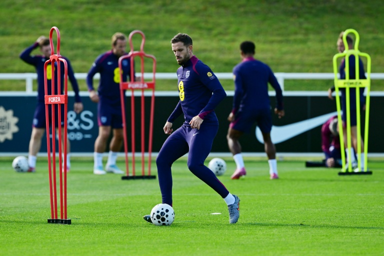 Le vétéran Jordan Henderson, pressenti en N.6, à l'entraînement au centre St George's Park, le 5 sptembre 2025