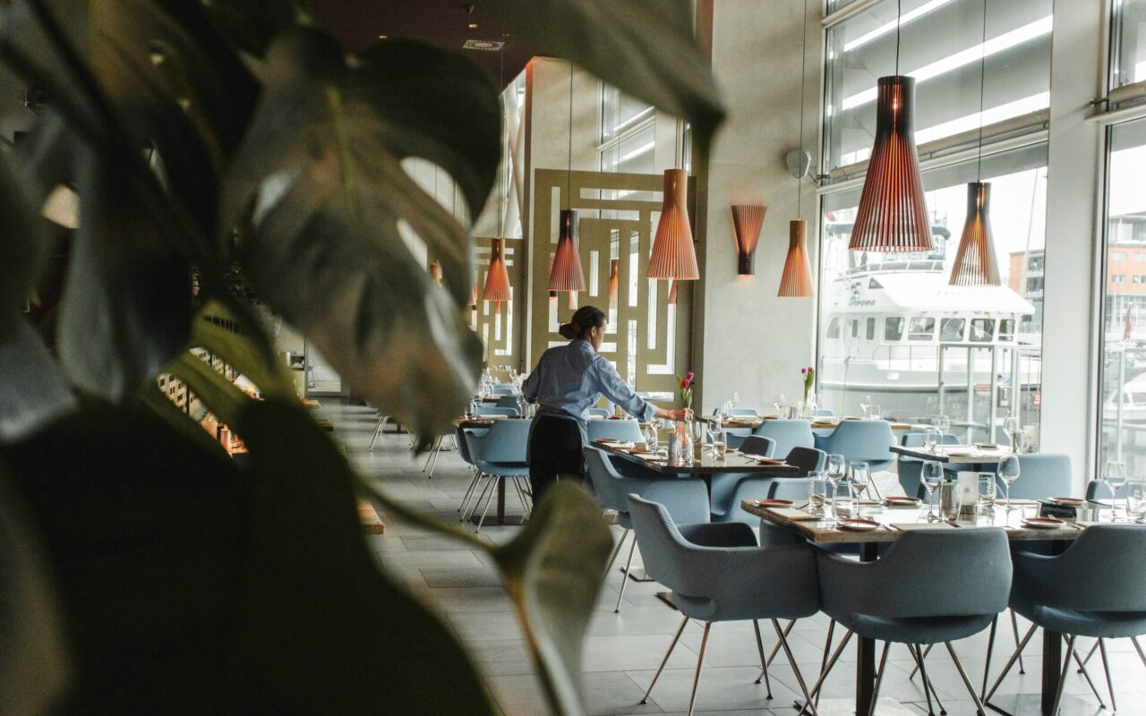 Paris : un restaurateur subit un "raid islamophobe" après avoir intégré 30% de viande halal à sa carte