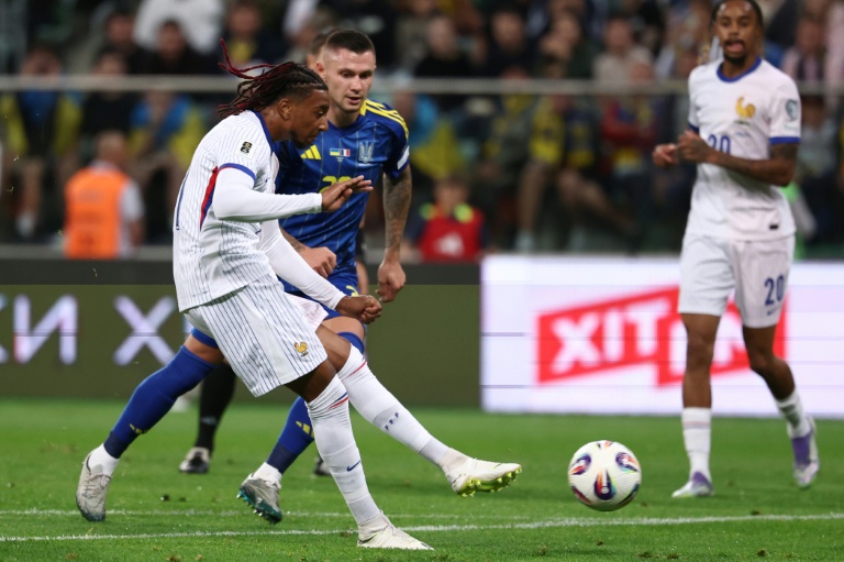 Le meneur de jeu des Bleus Michael Olise contre l'Ukraine en qualifictions du Mondial, le 5 septembre 2025 à Wroclaw