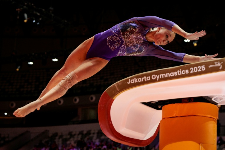 L'athlète neutre Angelina Melnikova au saut de cheval aux Mondiaux de gymanstique le 24 octobre 2025 à Jakarta