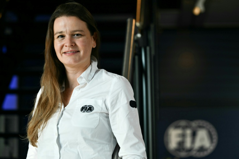 Claire Dubbelman, la première femme directrice adjointe de course de F1, avant le Grand Prix de Monza, en Italie, le 6  septembre 2025