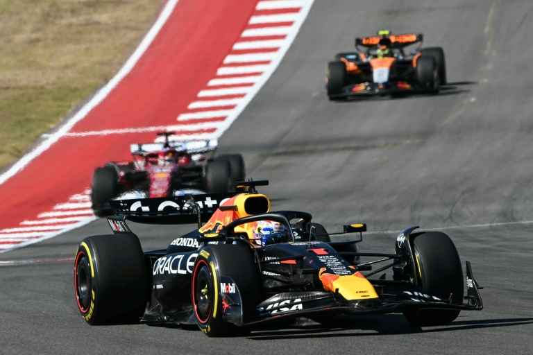 La Red Bull pilotée par le Néerlandais Max Verstappen, quadruple champion du monde en titre, pendant le GP de F1 des Etats-Unis le 19 octobre 2025 à Austin (Texas)