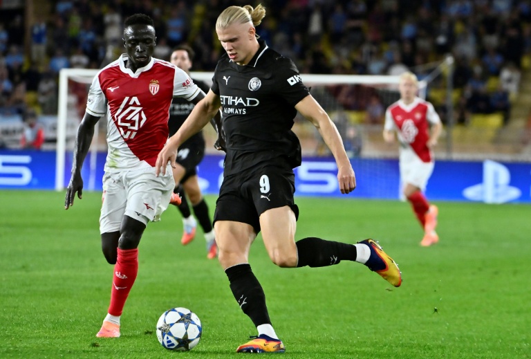 Erling Haaland, l'attaquant norvégien de Manchester City, au cours du match de Ligue des champions contre Monaco le 1er octobre 2025 au Stade Louis II à Monaco  Monaco