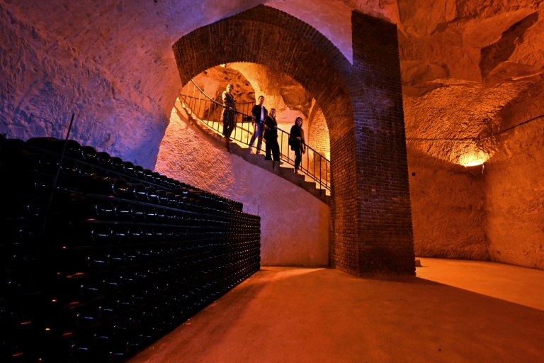 Les caves de la maison de champagne Taittinger à Reims, le 17 mars 2025 dans la Marne