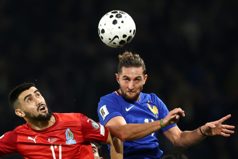 Le milieu des Bleus Adrien Rabiot contre l'Azerbaïdjan en qualification du Mondial, le 10 octobre 2025 au Parc des Princes