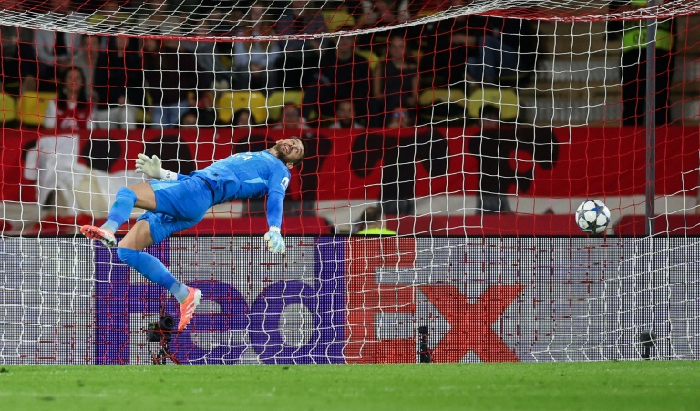 Le gardien de Tottenham Guglielmo Vicario lors du match de Ligue des champions contre Monaco, au stade Louis-II de Monaco, le 22 octobre 2025