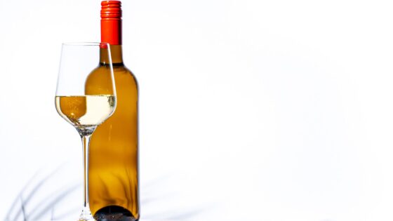 C’est une petite révolution dans le monde du vin. Au cœur du Sauternais, le prestigieux Château Sigalas Rabaud, premier grand cru classé de 1855, s’apprête à lancer son premier vin sans alcool !