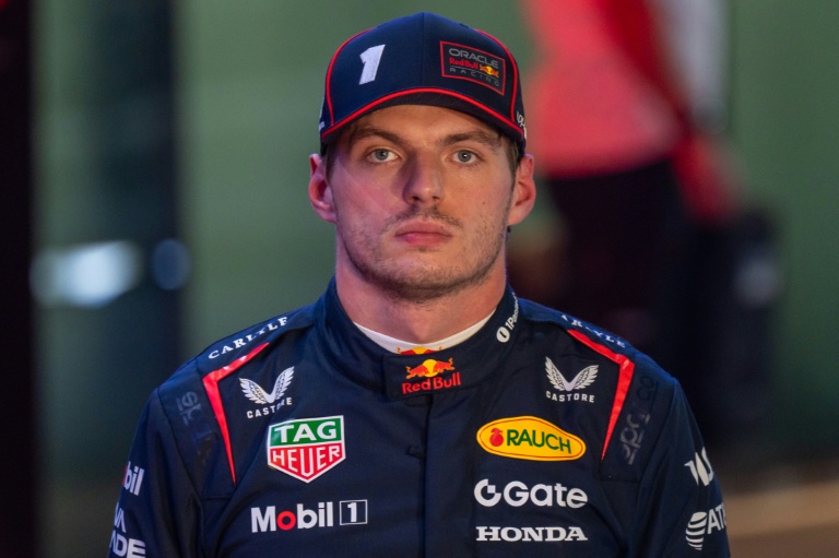Le pilote néerlandais de Formule 1 Max Verstappen (Red Bull) à l'issue de la séance de qualifications du Grand Prix du Qatar sur le circuit de Lusail le 29 novembre 2025.