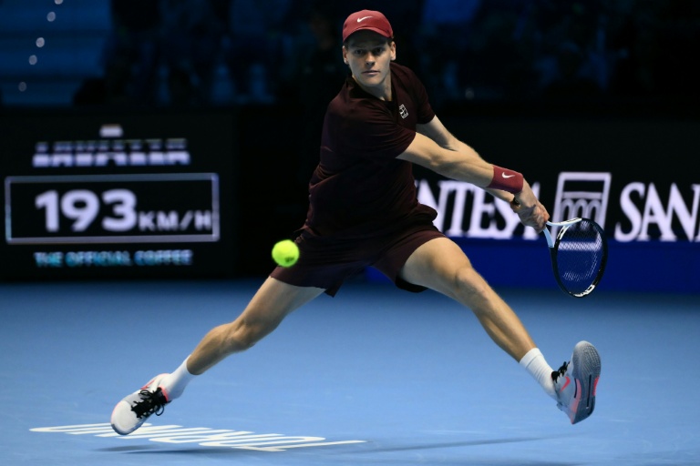 L'Italien Jannik Sinner durant son match face au Canadien Felix Auger-Aliassime au Masters ATP le 10 novembre 2025 à Turin