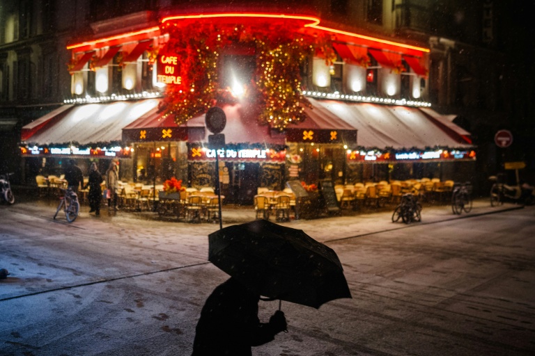 A Paris, lors d'un épisode neigeux, le 23 novembre 2025
