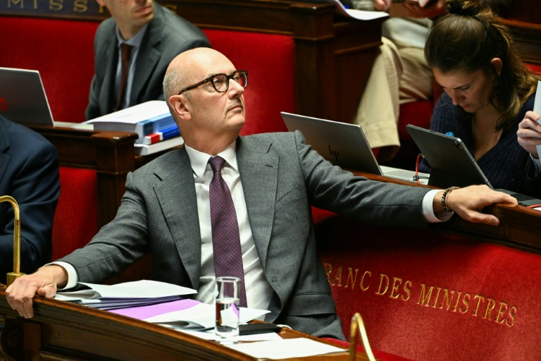 Le ministre des Finances Roland Lescure le 28 octobre 2025, à l'Assemblée nationale, à Paris