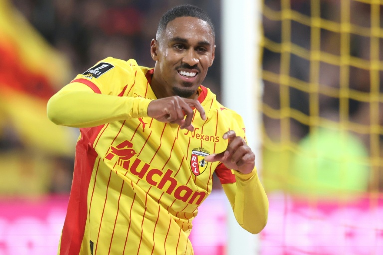 L'attaquant Wesley Said vient de marquer le 2e but de Lens contre Lorient le 2 novembre 2025 au stade Bollaert à Lens