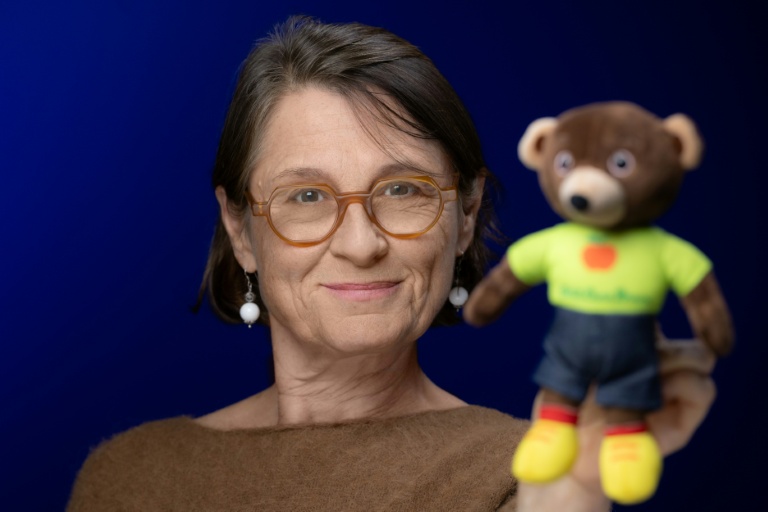 Marie Aubinais, l'une des autrices de Petit Ours Brun, pose le 20 novembre 2025 à Paris