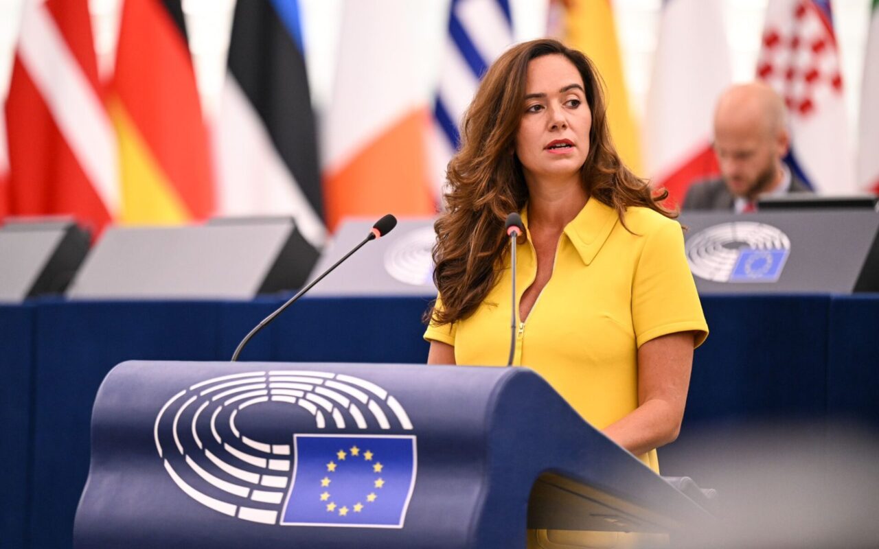 Le phénomène Sarah Knafo