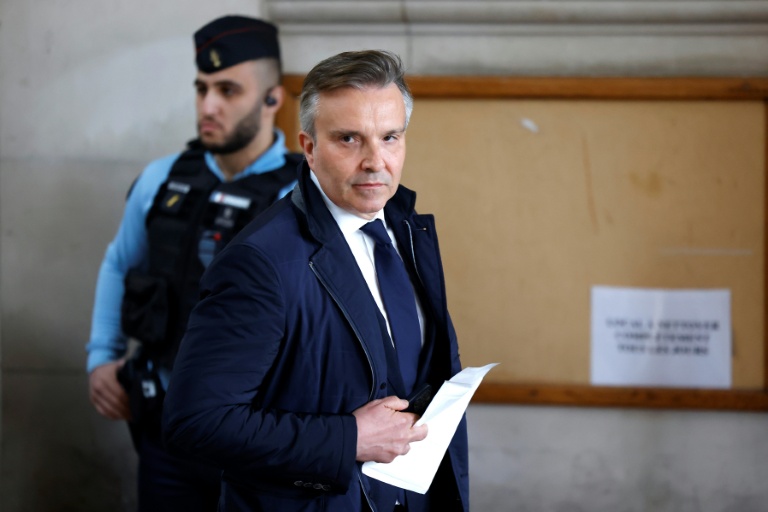 L'un des avocats de Nicolas Sarkozy, Christophe Ingrain, arrive au palais de justice de Paris le 10 novembre 2025